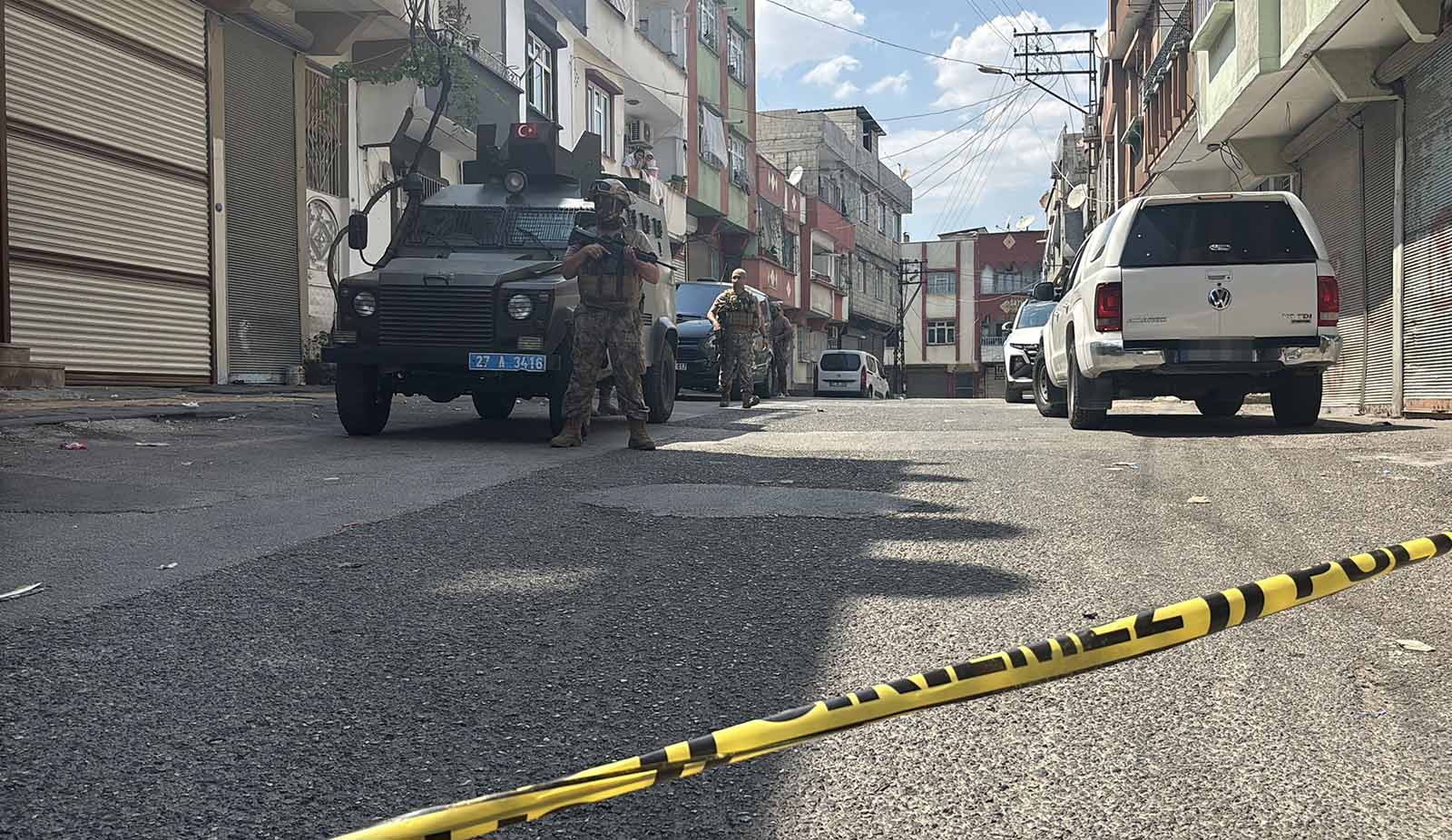 Polise mukavemet gösteren şahıs özel harekat operasyonu ile yakalandı